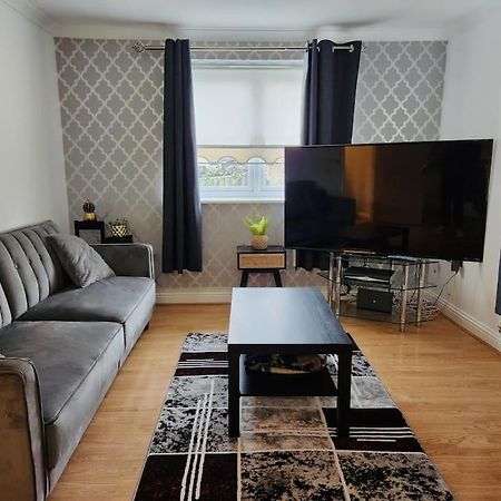 Rgm Hatfield 2 Bedroom Apartment Eksteriør bilde