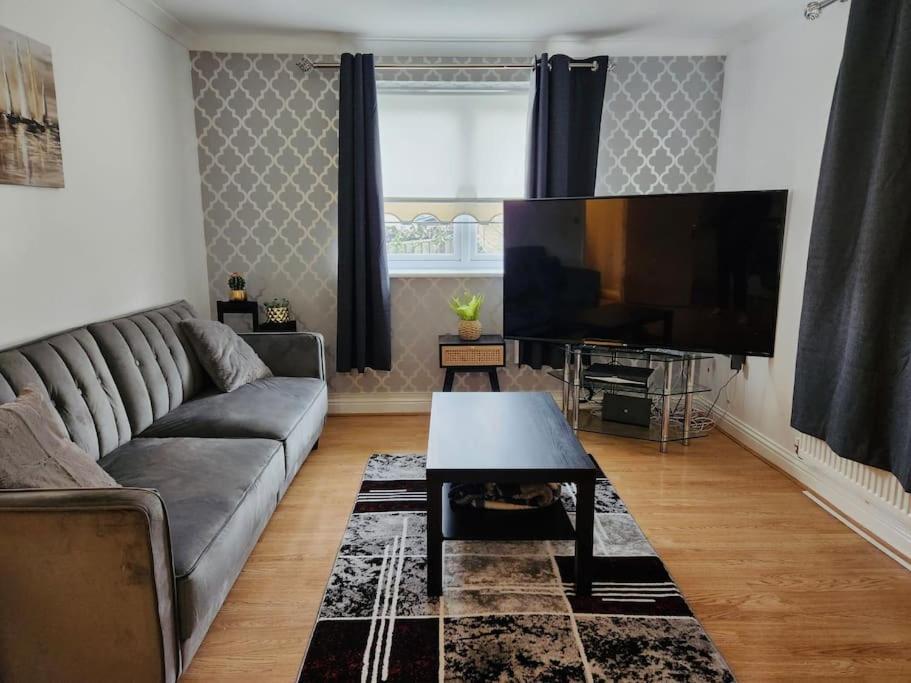 Rgm Hatfield 2 Bedroom Apartment Eksteriør bilde