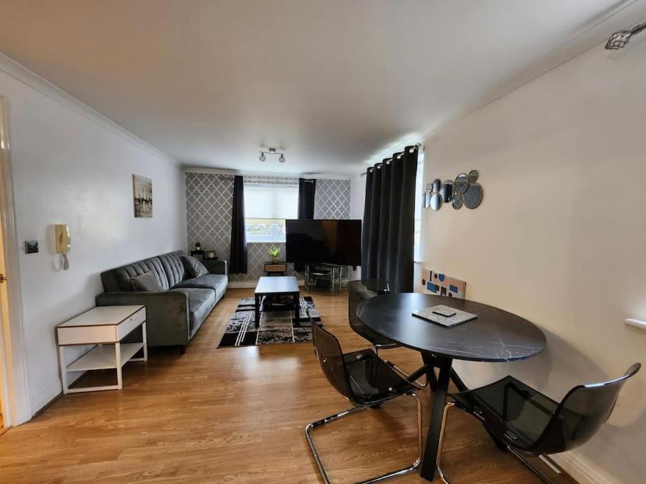 Rgm Hatfield 2 Bedroom Apartment Eksteriør bilde